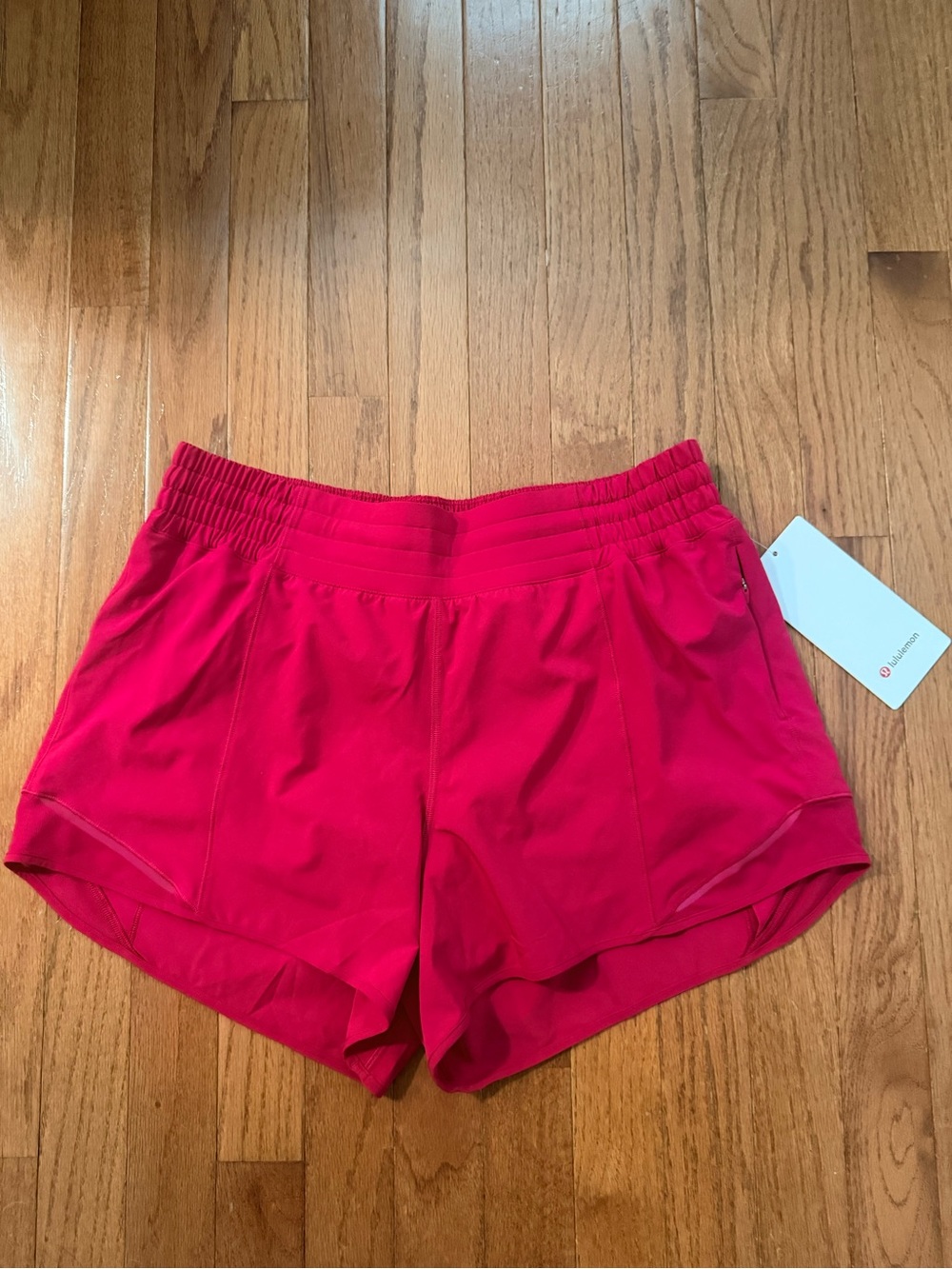 lululemon Hotty Hot Short 4”